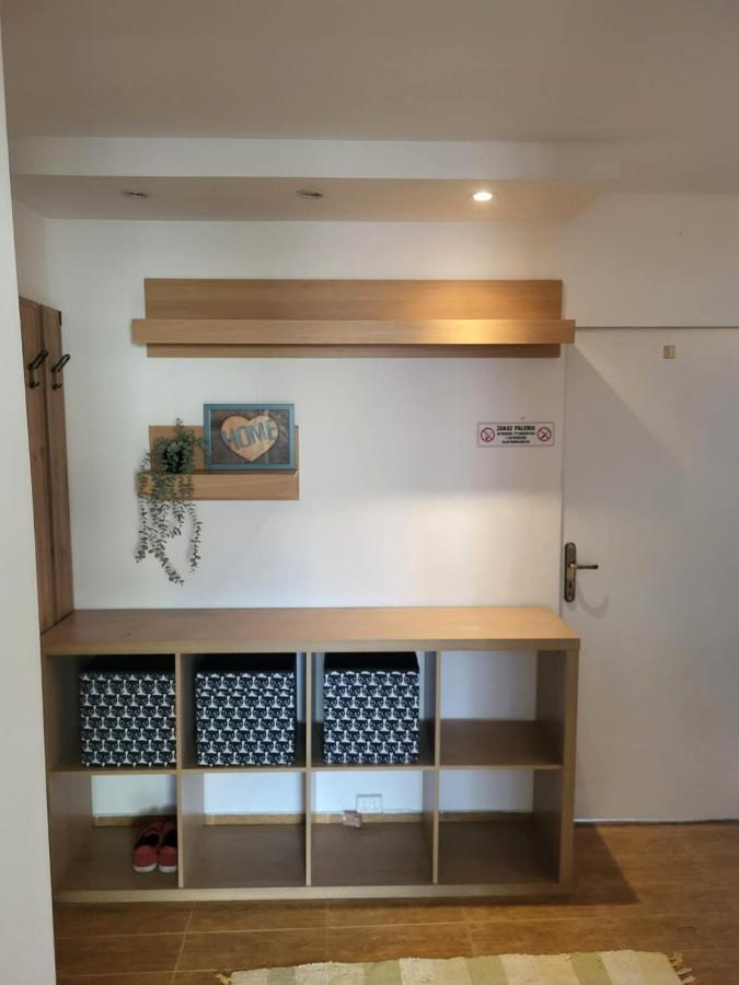 Lemuria Pokoje Wlk Niedzwiedzicy Hostel Legnica Luaran gambar