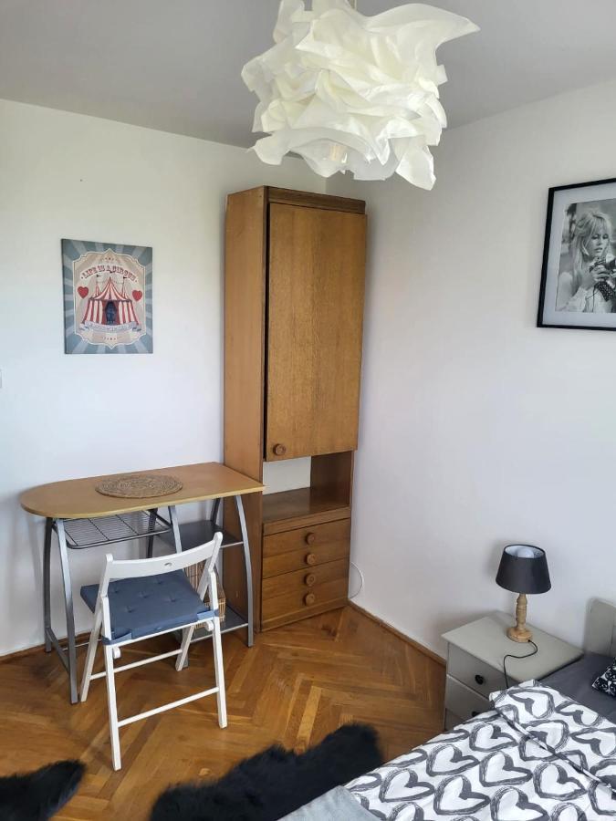 Lemuria Pokoje Wlk Niedzwiedzicy Hostel Legnica Luaran gambar